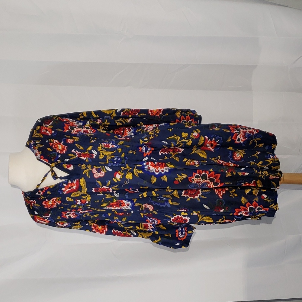 Old Navy Floral midi dress with tassel tie detail size Large.